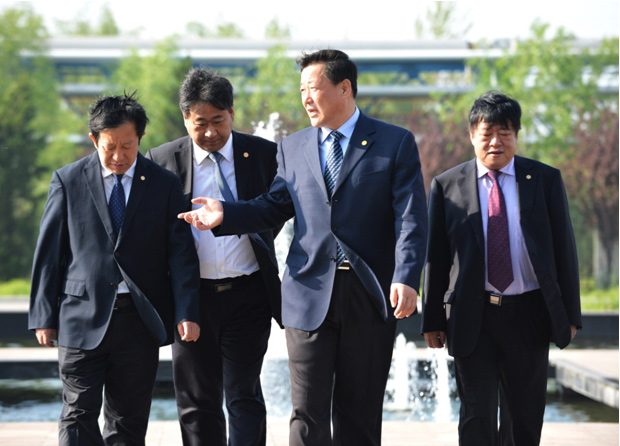 凯时尊龙官网合伙人